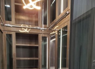 Discover Closet Designs That Blend Style, Organization, and Daily Convenience Elegant custom walk-in closet by Amaya, designed for luxury, organization, and personal style.